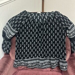 Women’s Maurices size M half sleeve shirt